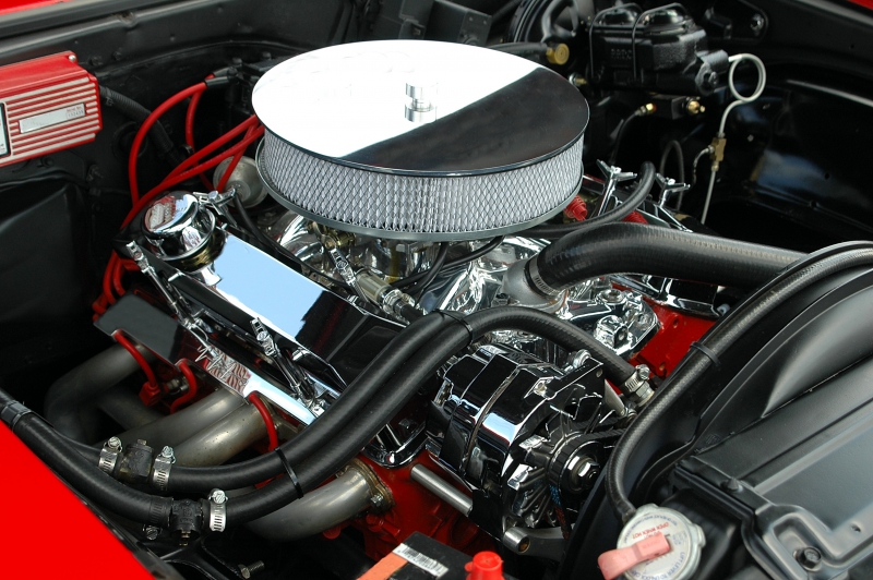 garagiste-CLANS-min_car-engine-1548434